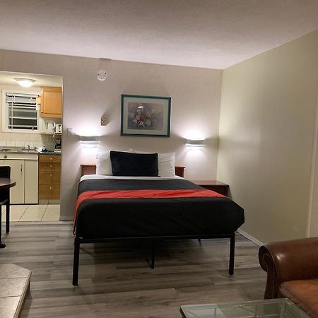 Motel Bavaria Radium Hot Springs Luaran gambar