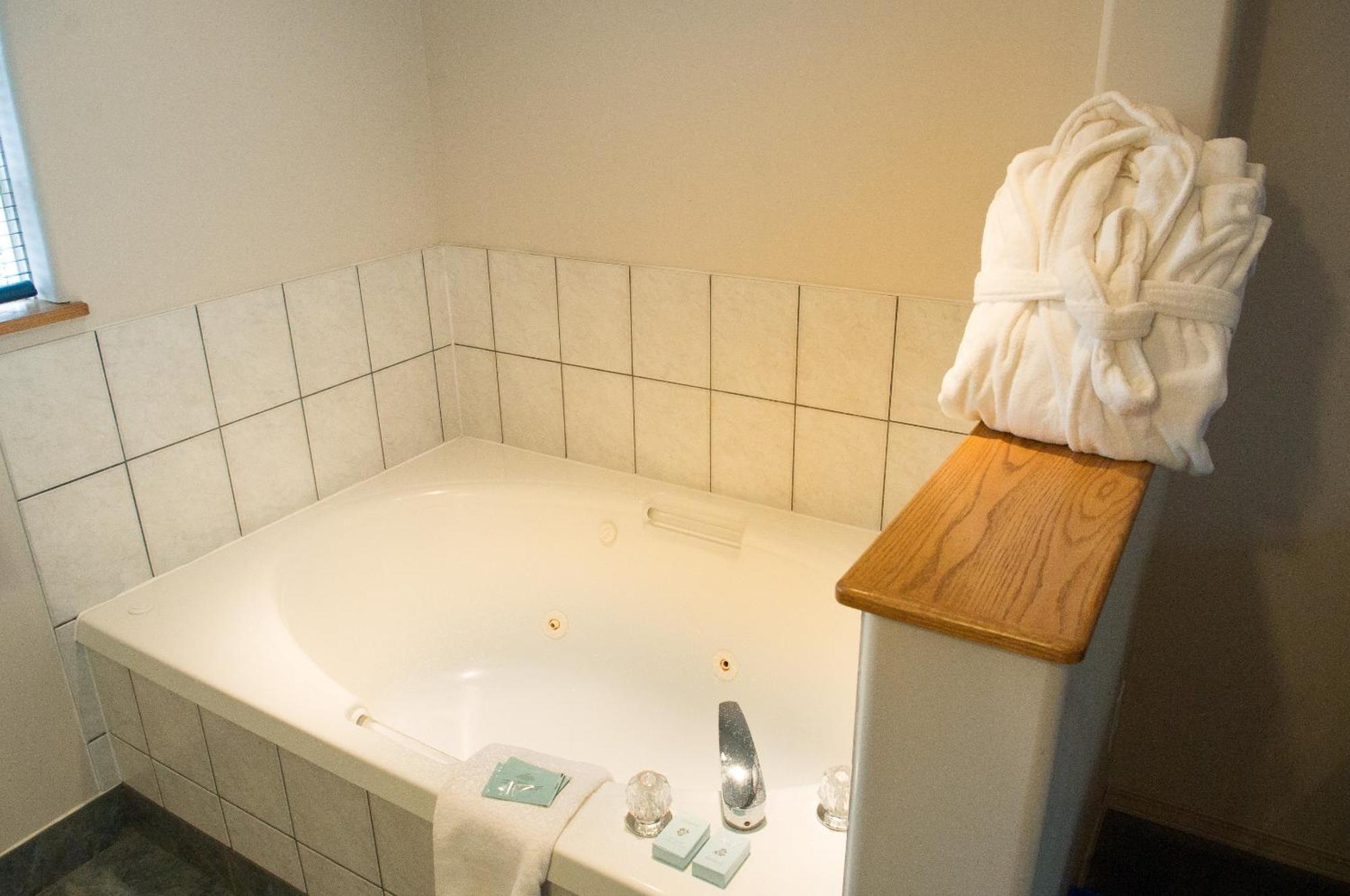 Motel Bavaria Radium Hot Springs Luaran gambar