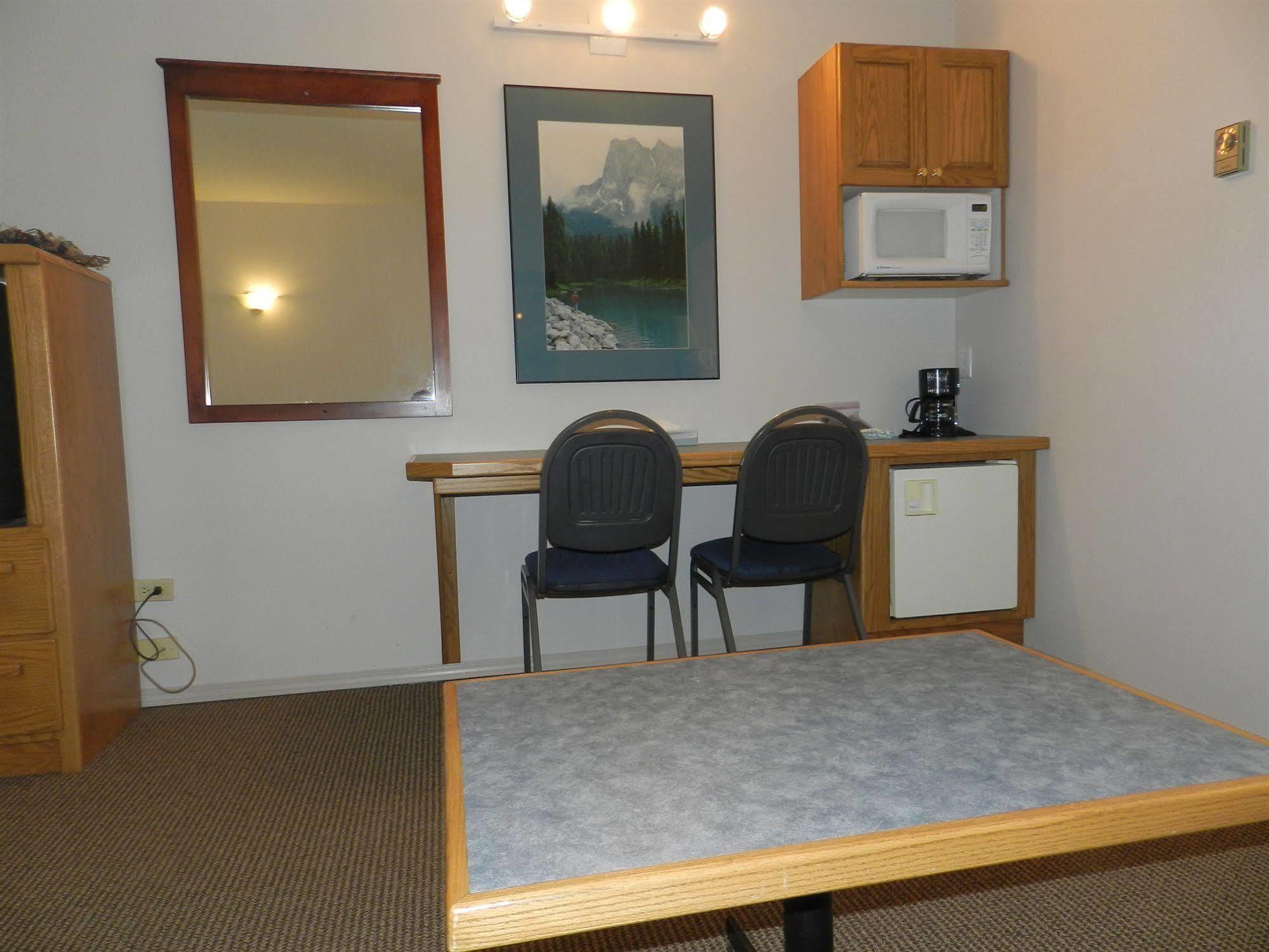 Motel Bavaria Radium Hot Springs Luaran gambar