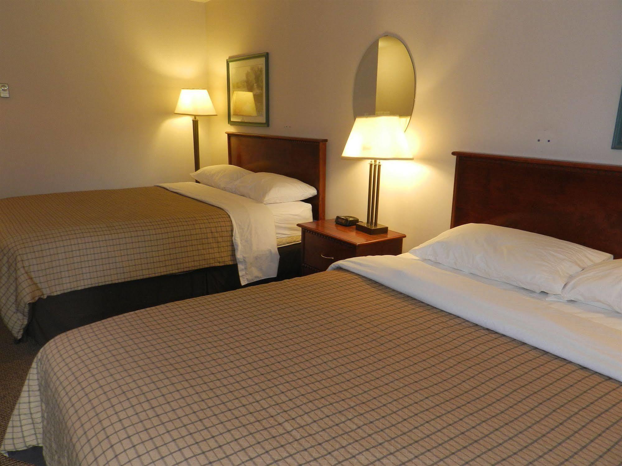 Motel Bavaria Radium Hot Springs Luaran gambar