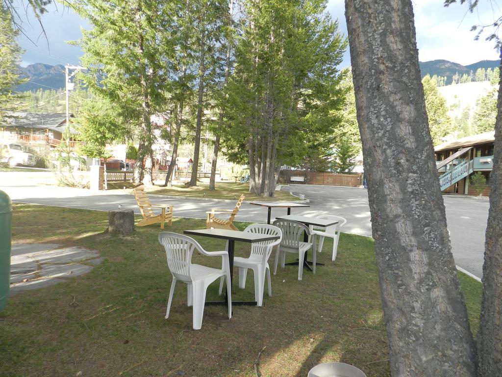 Motel Bavaria Radium Hot Springs Luaran gambar